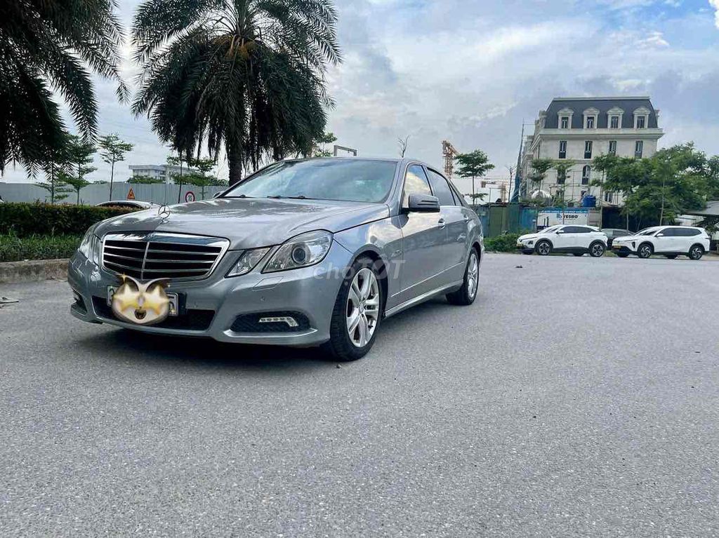 Mercedes-Benz 2010 - ảnh 1