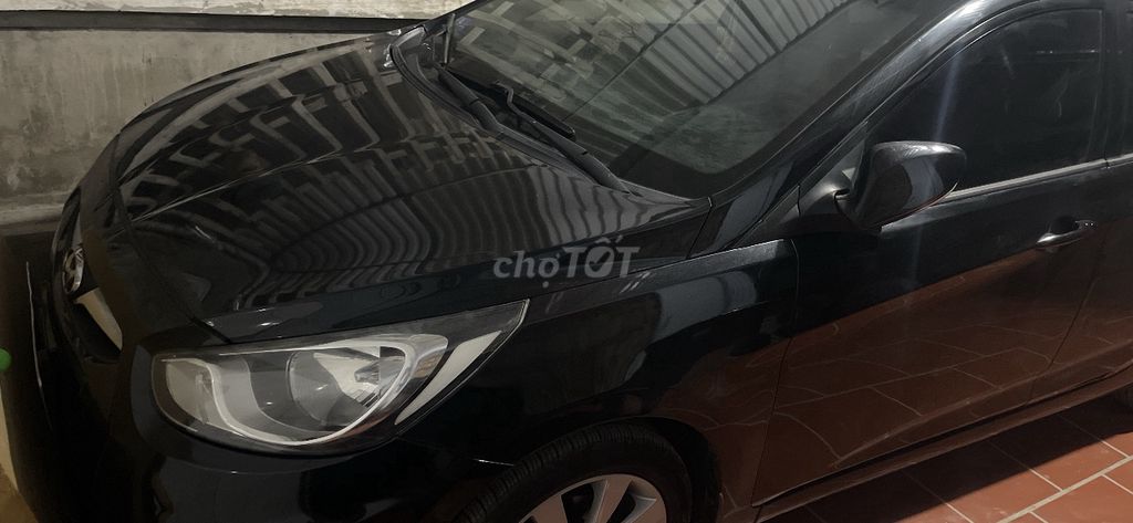 Hyundai Accent 2011 - ảnh 1