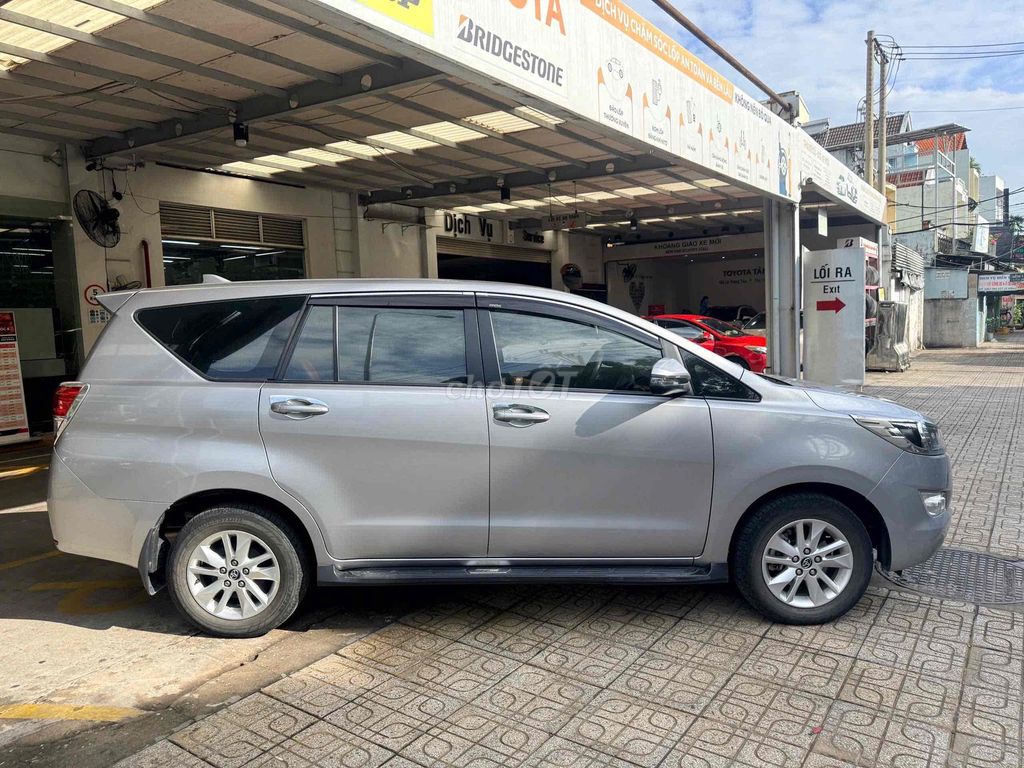 Toyota Innova 2.0G 2019 - ảnh 2