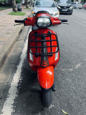 Piaggio Vespa 2025 - ảnh 1