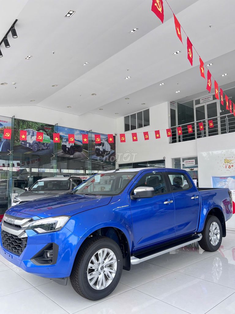 Isuzu Dmax 2025 - ảnh 1