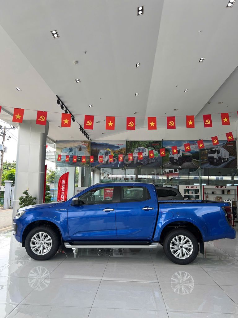Isuzu Dmax 2025 - ảnh 3