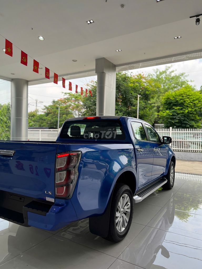 Isuzu Dmax 2025 - ảnh 5
