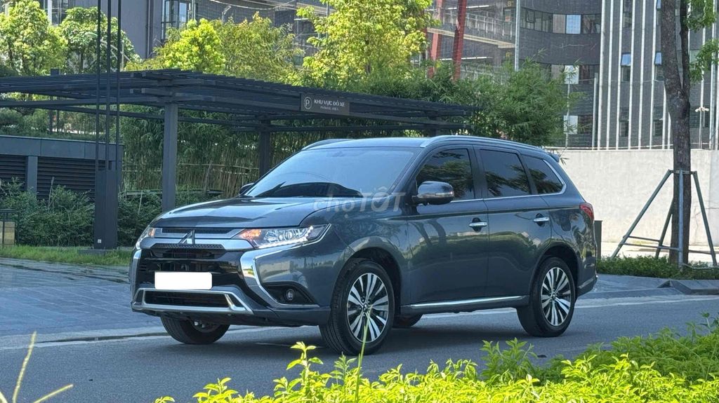 Mitsubishi Outlander 2023 - ảnh 3