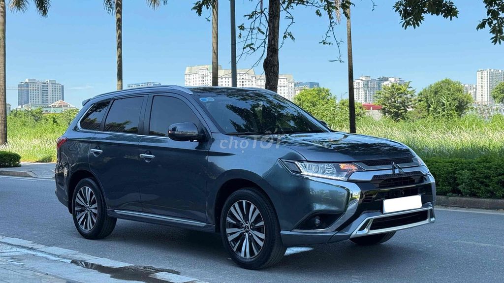 Mitsubishi Outlander 2023 - ảnh 4