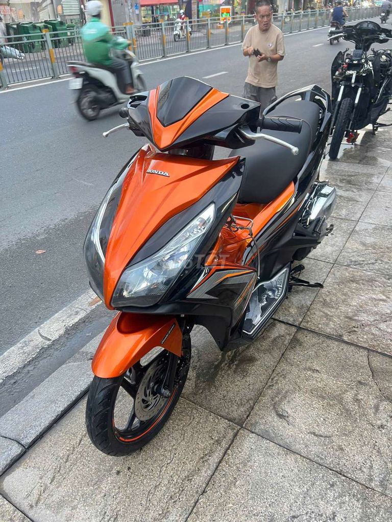 Honda Air Blade 2014 - ảnh 2