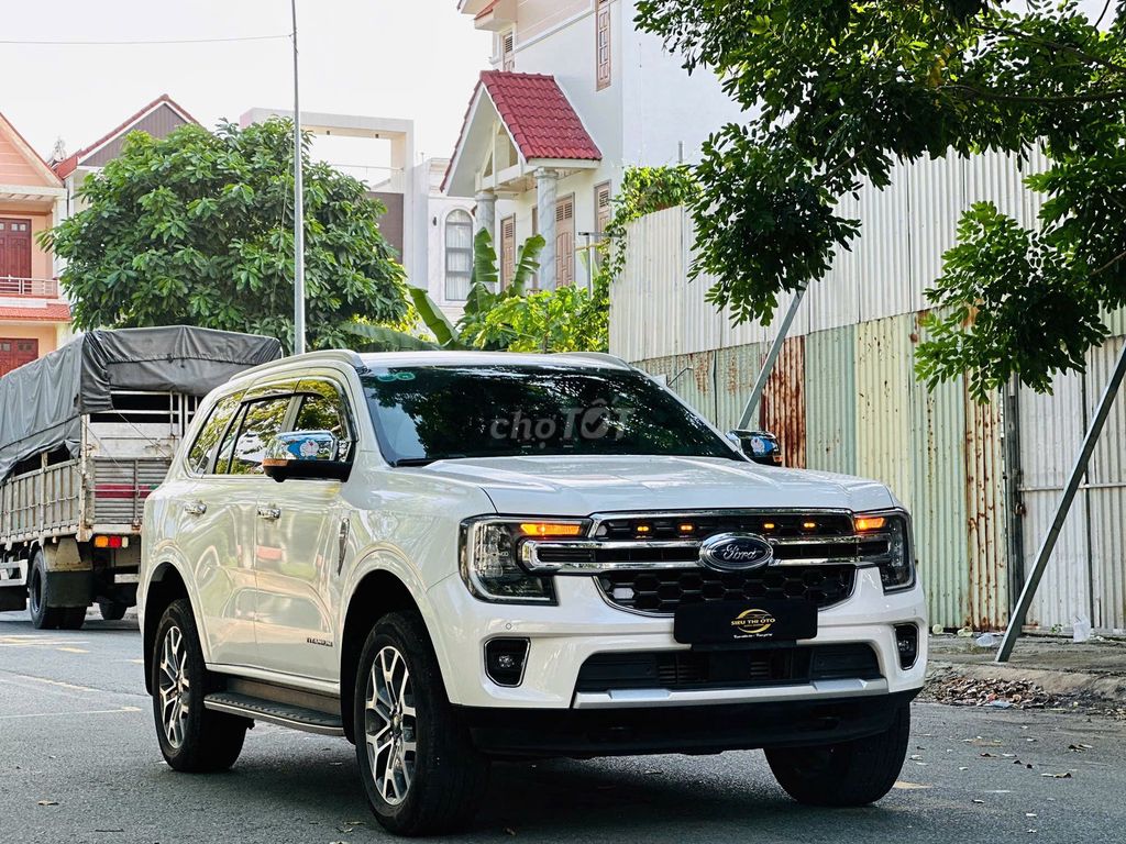Ford Everest 2024 - ảnh 2