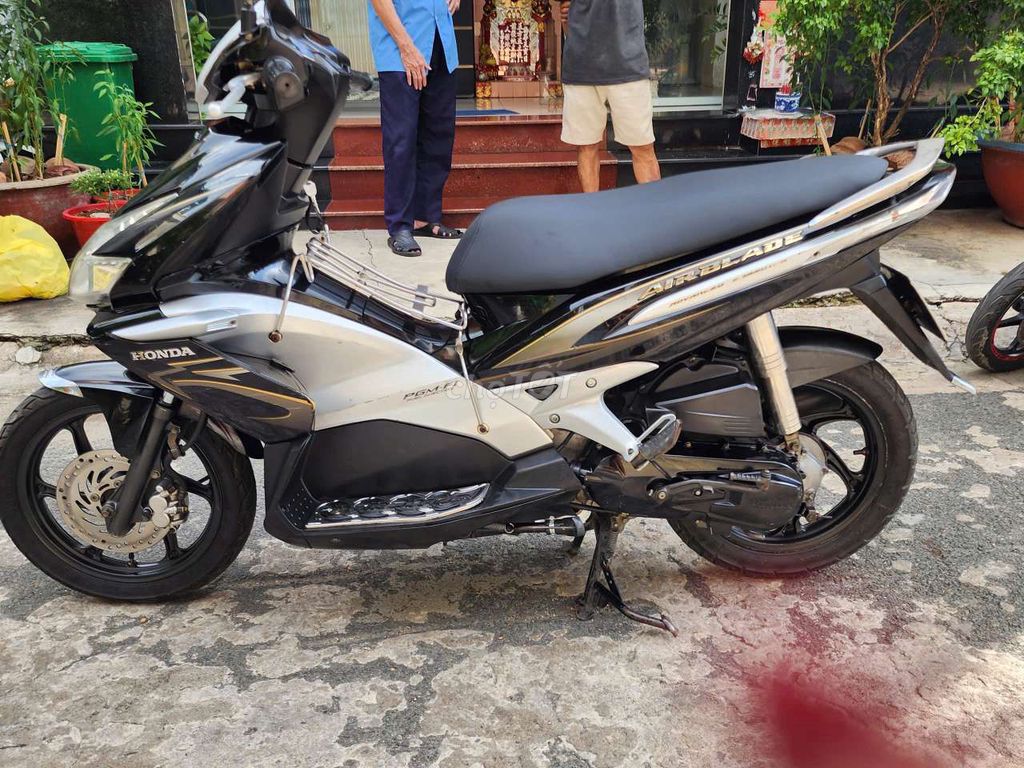 Honda Air Blade 2010 - ảnh 4