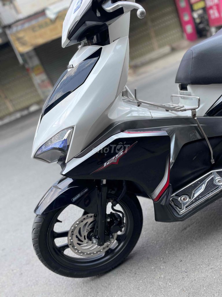 Honda AirBlade 2016 - ảnh 4