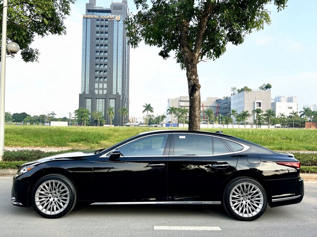 Lexus LS 2025 - ảnh 5