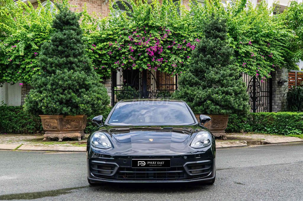 Porsche Panamera 2022 - ảnh 1