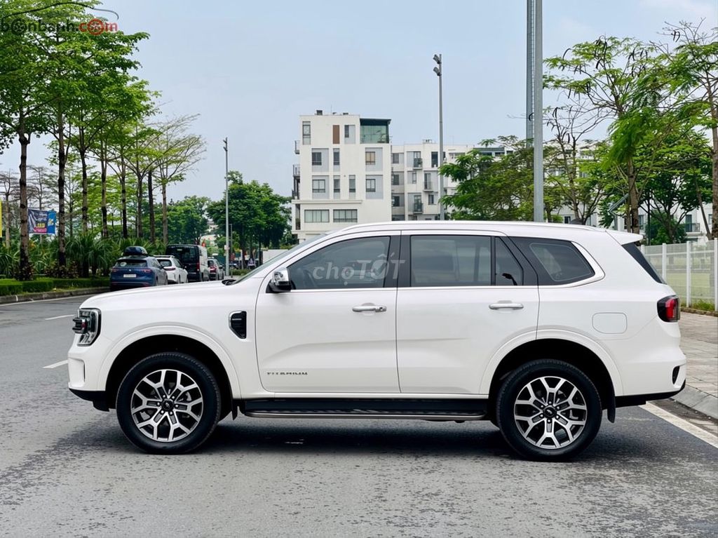 Ford Everest Titanium 2.0L 4x2 AT 2022 - ảnh 4