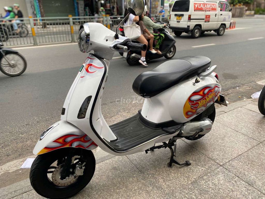 Piaggio Vespa 2023 - ảnh 2