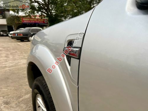 Ford Everest 2011 - ảnh 5
