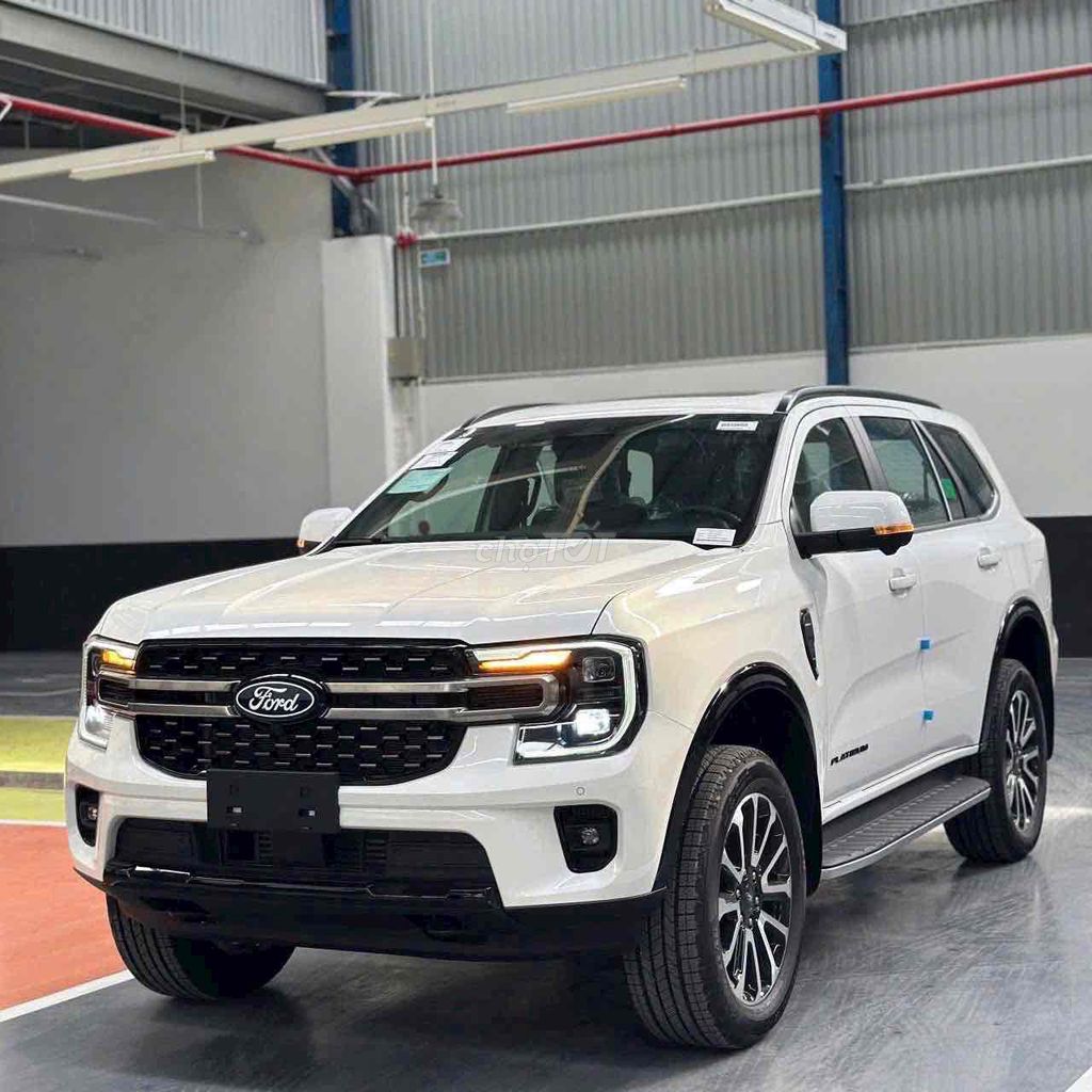 Ford Everest 2026 - ảnh 1