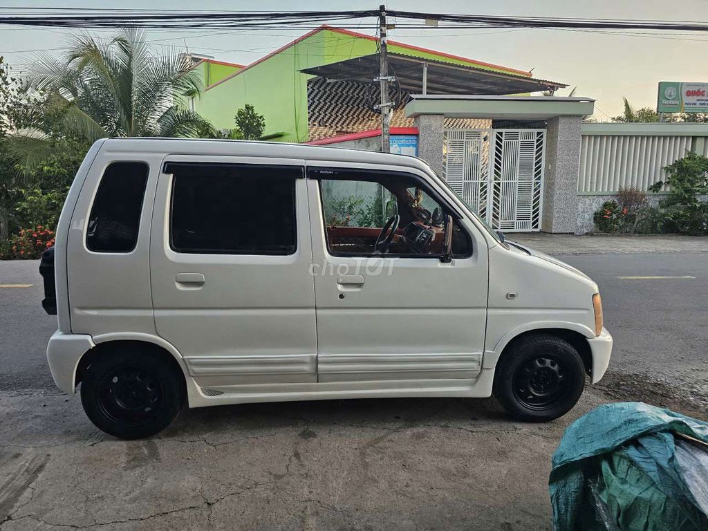 Suzuki 2002 - ảnh 3