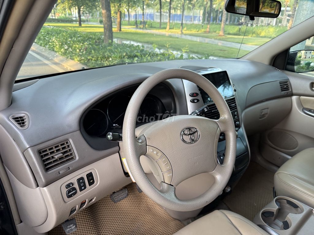 Toyota Sienna 2007 - ảnh 3