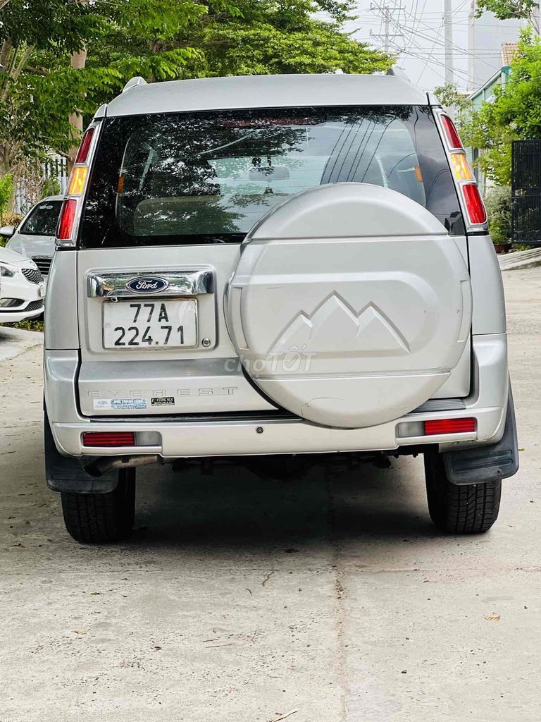 Ford Everest - ảnh 3
