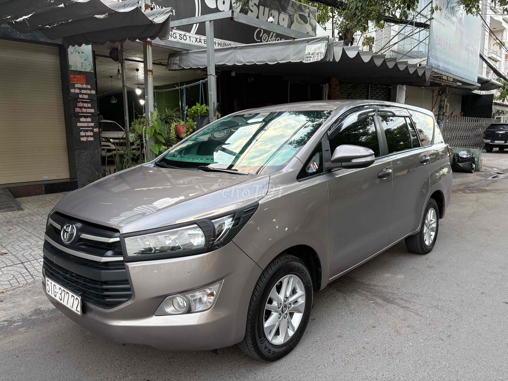 Toyota Innova 2.0G 2017 - ảnh 2