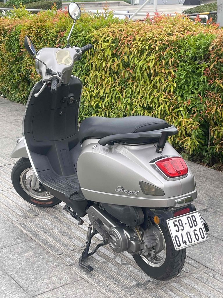 Vespa 2022 - ảnh 3