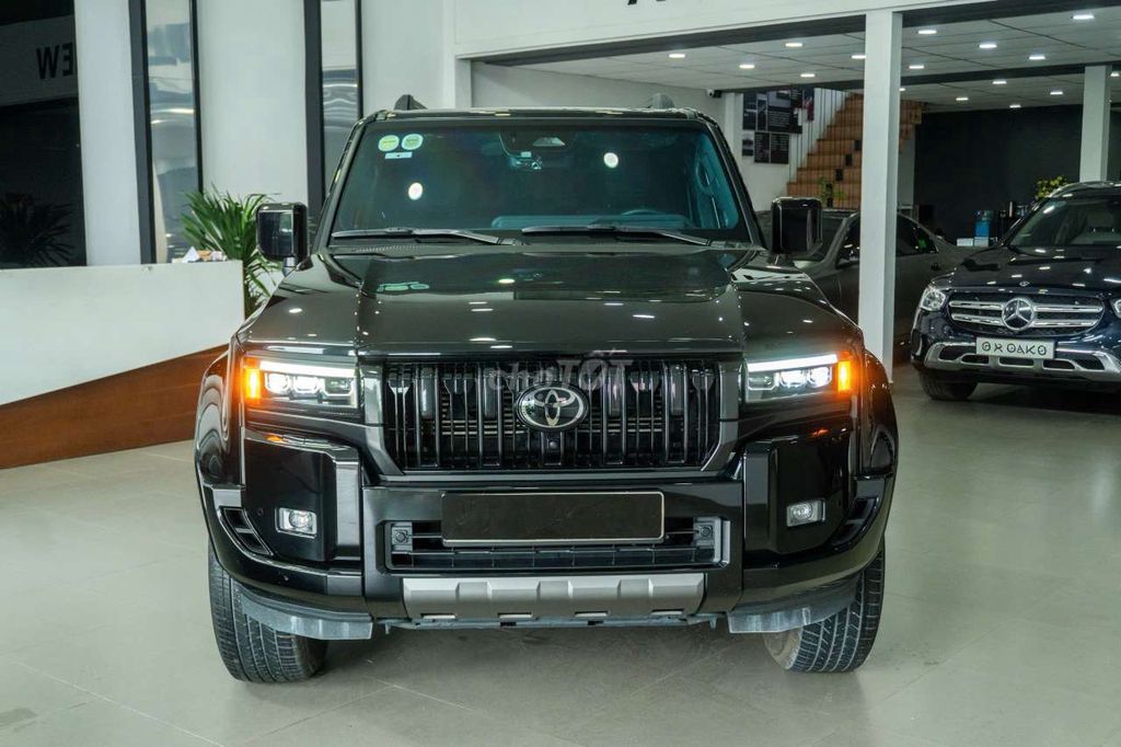 Toyota Land Cruiser Prado 2025 - ảnh 1