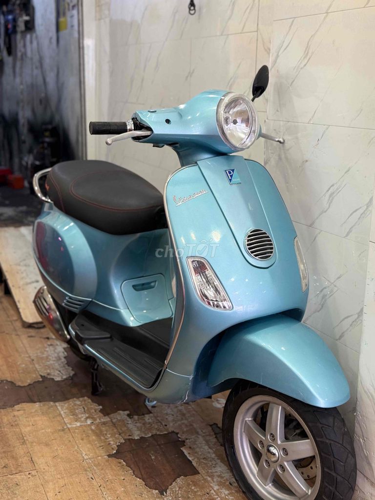 Piaggio Vespa 2010 - ảnh 2