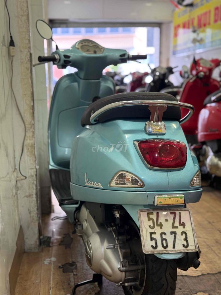 Piaggio Vespa 2010 - ảnh 3