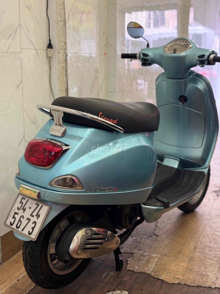 Piaggio Vespa 2010 - ảnh 5