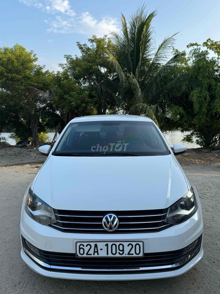 Volkswagen Polo - ảnh 2