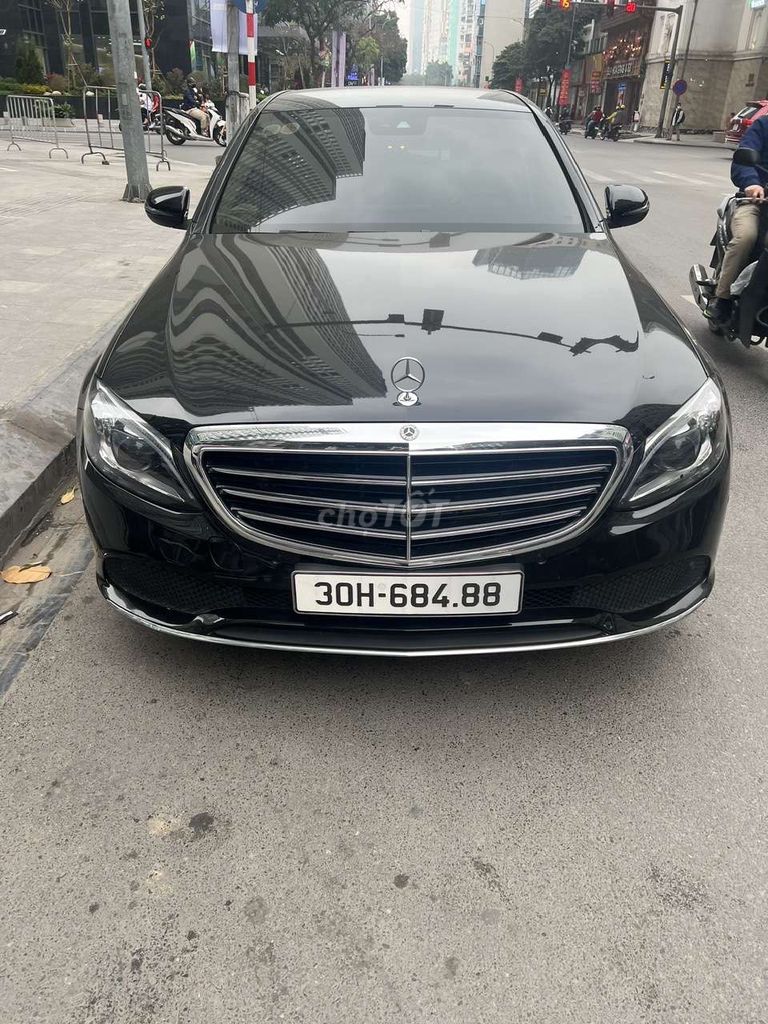 Mercedes-Benz 2021 - ảnh 1