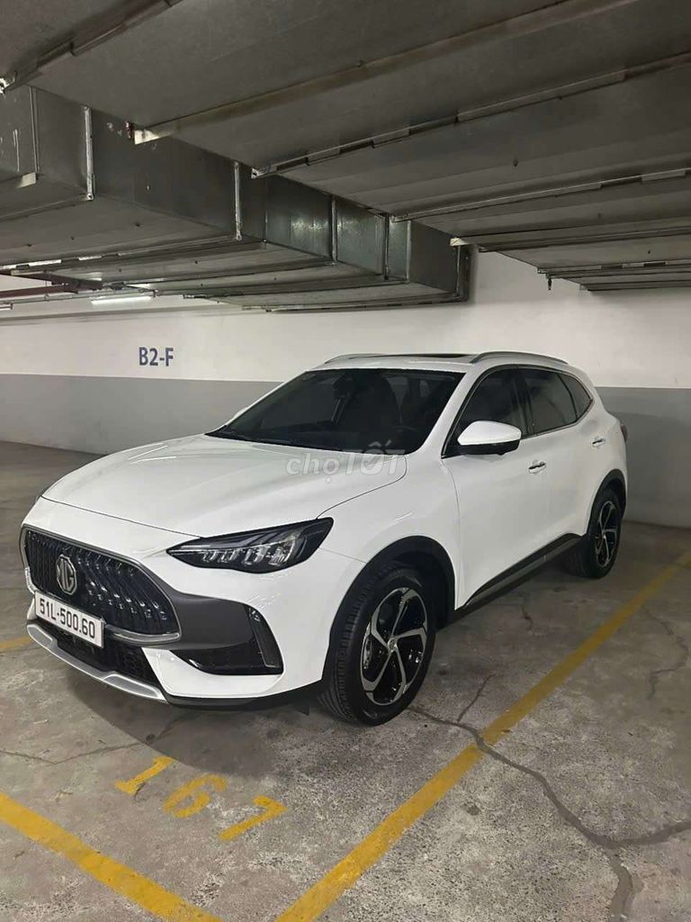 MG HS 2024 - ảnh 1