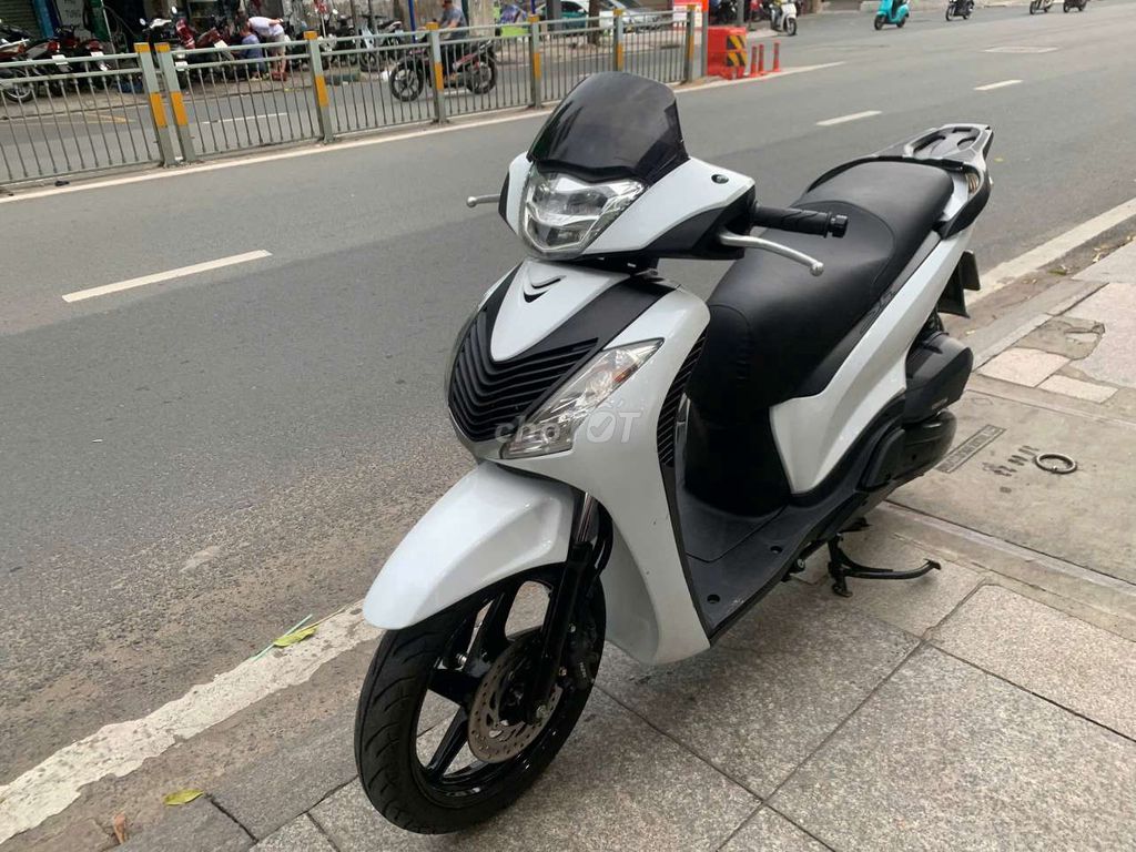 Honda SH 2018 - ảnh 3