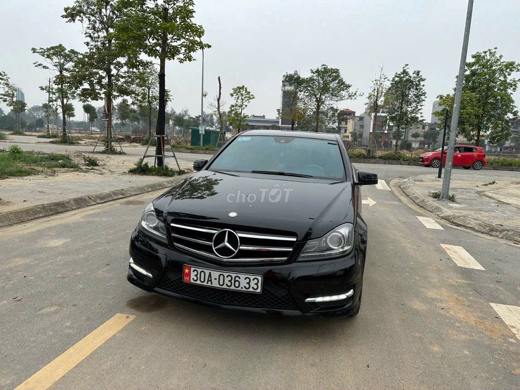 Mercedes-Benz 2013 - ảnh 1