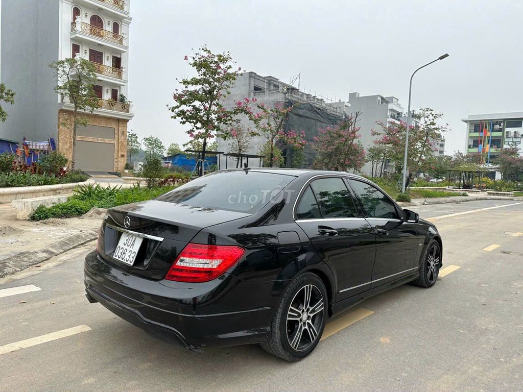 Mercedes-Benz 2013 - ảnh 4
