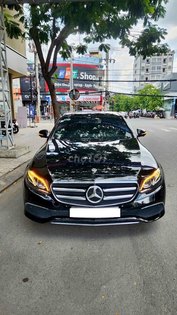 Mercedes-Benz 2019 - ảnh 1