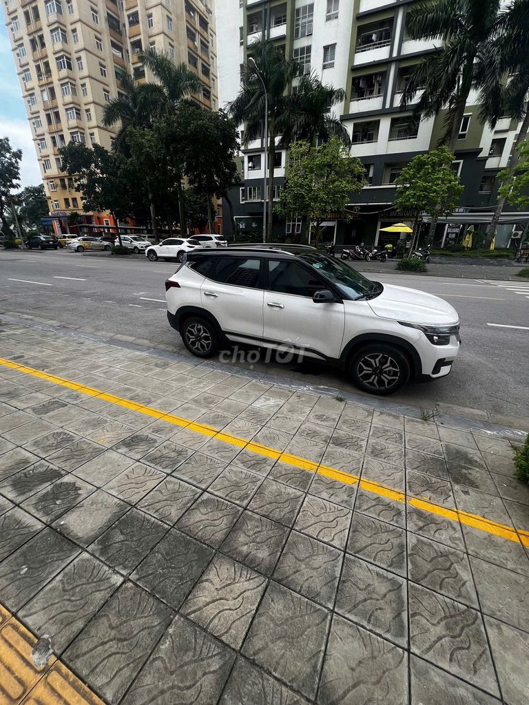 Kia Seltos Luxury 1.4 AT 2022 - ảnh 1