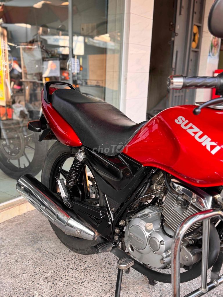 Suzuki EN 2018 - ảnh 3