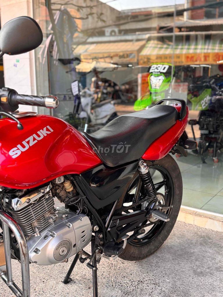 Suzuki EN 2018 - ảnh 5