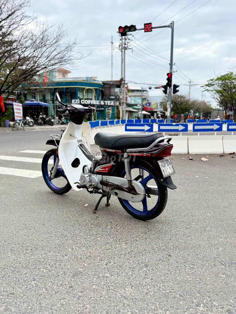 Honda Dream 1999 - ảnh 4
