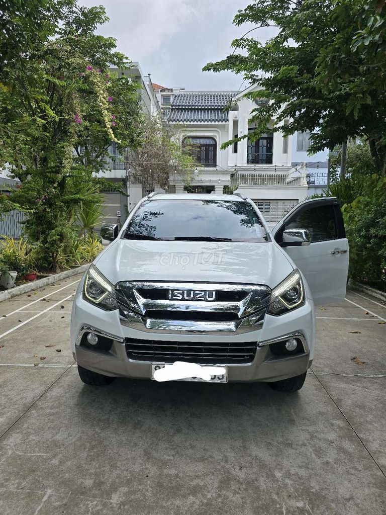Isuzu - ảnh 1