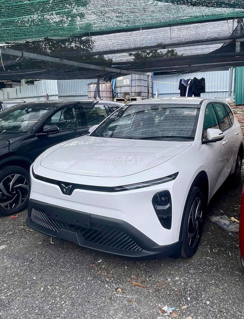 VinFast Limo Green - ảnh 1
