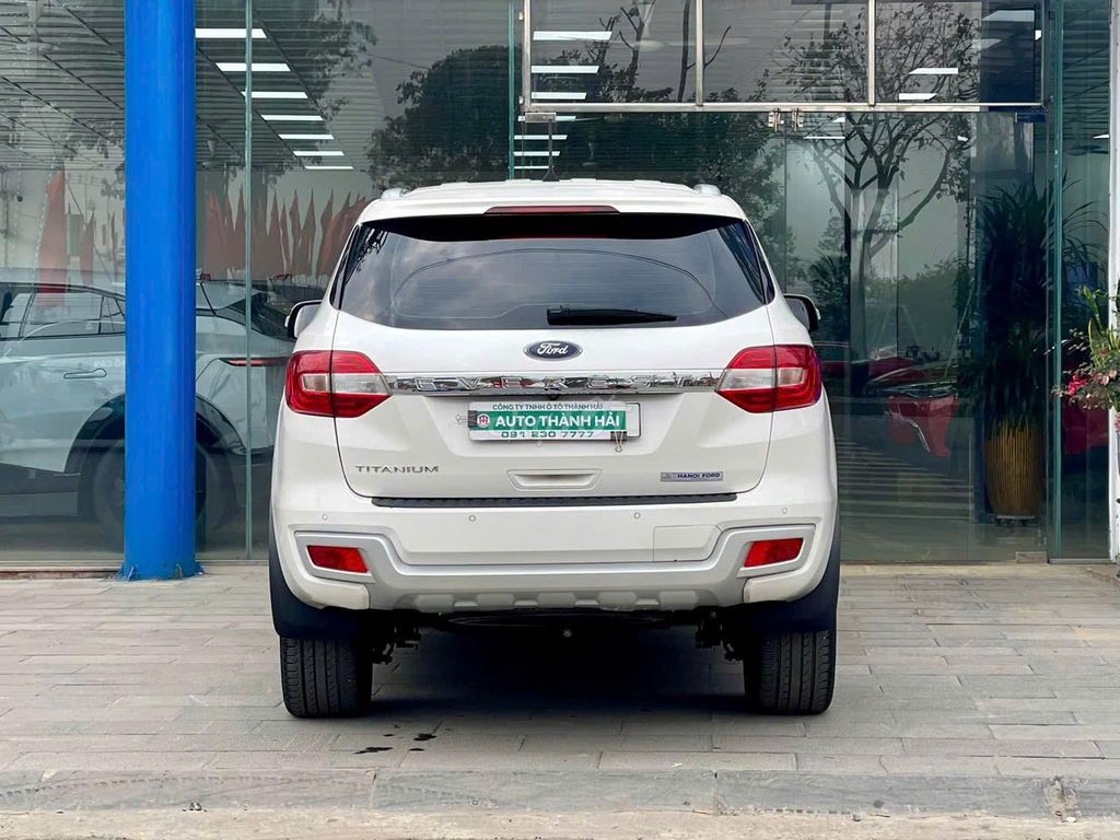 Ford Everest Titanium 2.0L 4x2 AT 2021 - ảnh 2