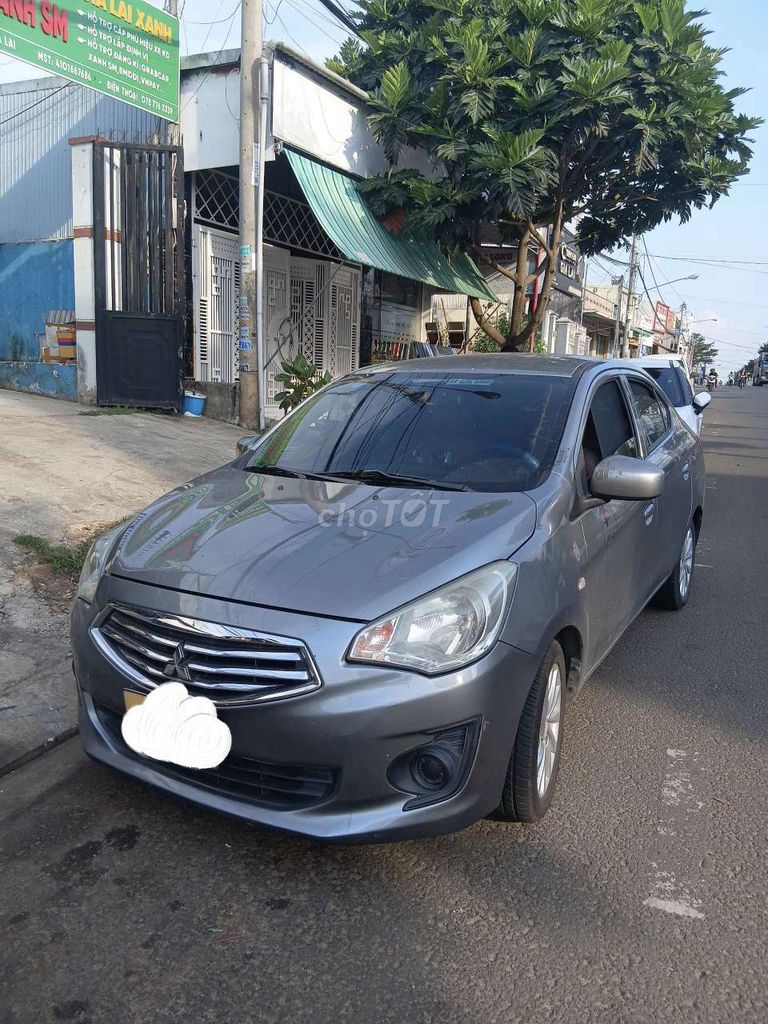 Mitsubishi Attrage - ảnh 1