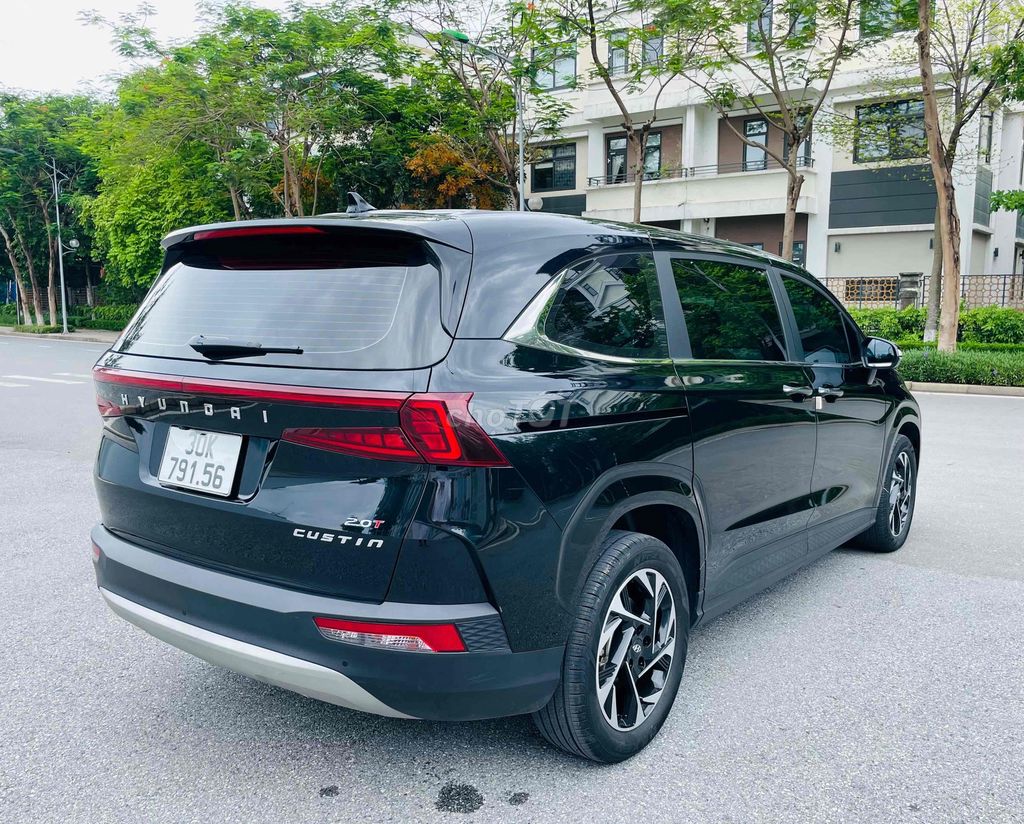 Hyundai Custin 2024 - ảnh 5