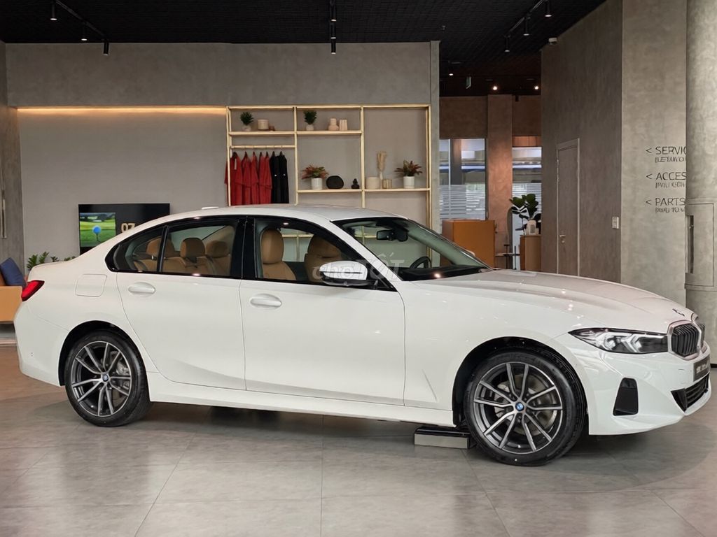 BMW 3 Series 2025 - ảnh 3