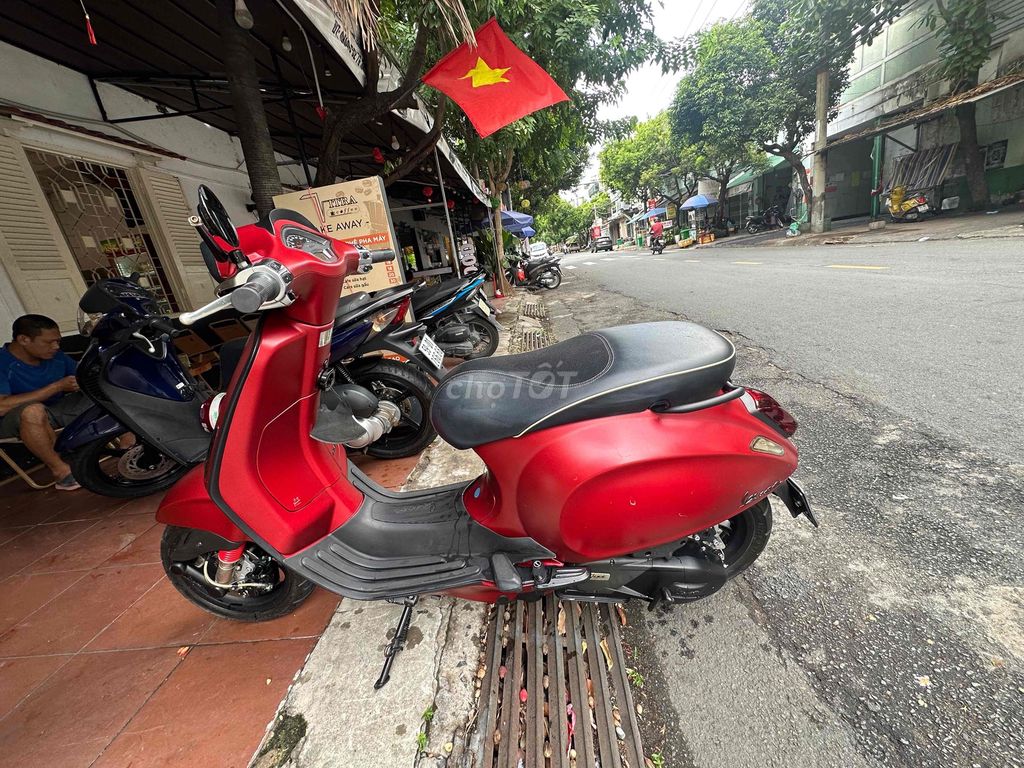 Piaggio Vespa 2018 - ảnh 1