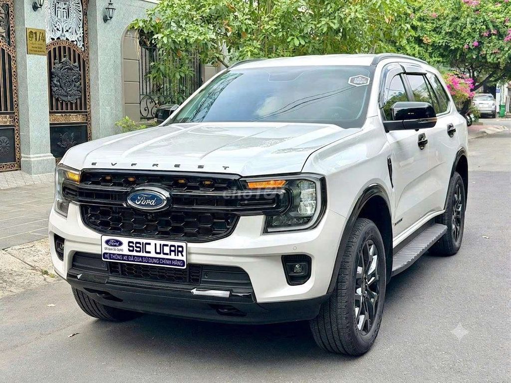Ford Everest 2024 - ảnh 2