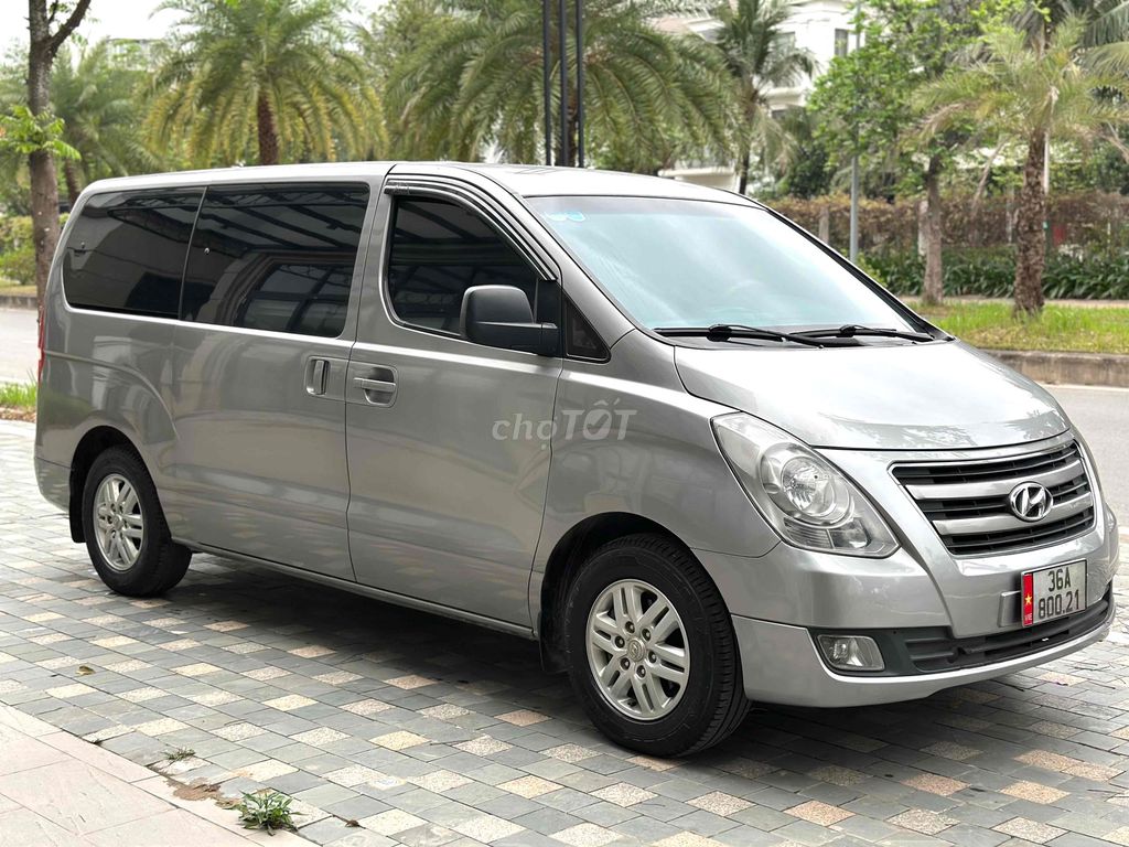 Hyundai Starex 2017 - ảnh 3