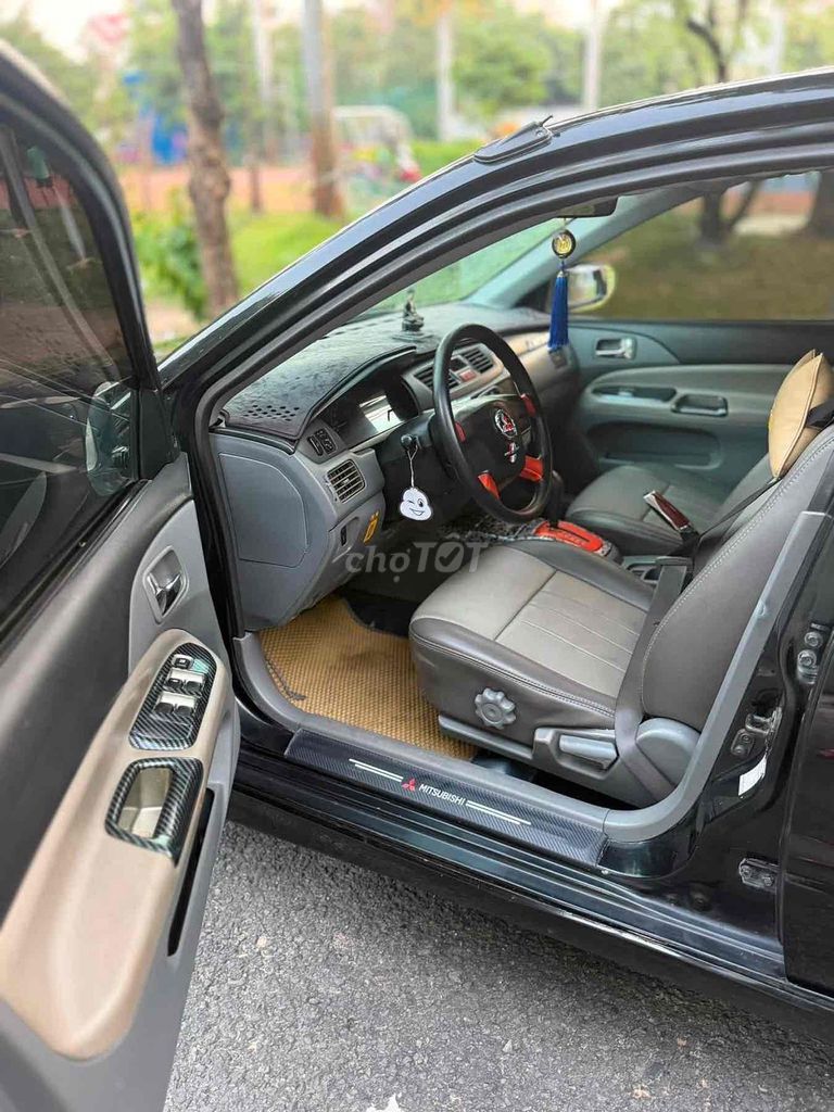 Mitsubishi Lancer 2004 - ảnh 5