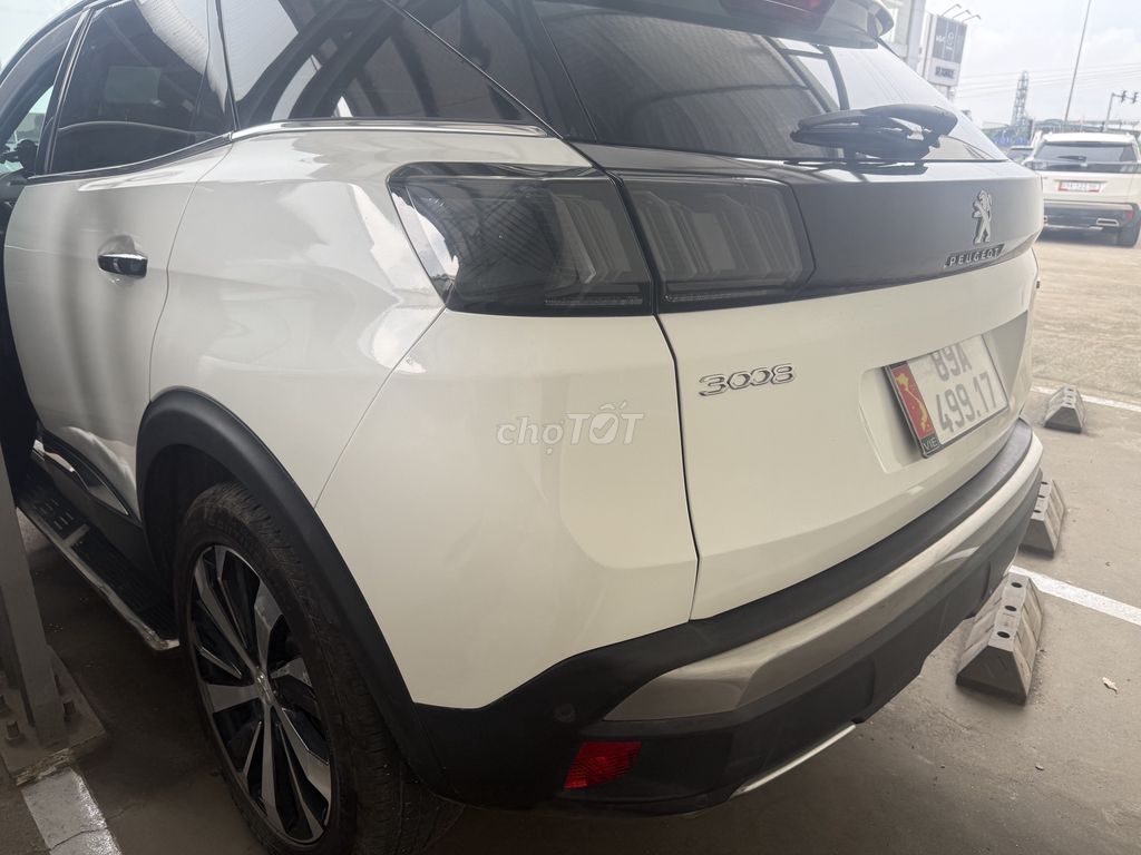 Peugeot 3008 - ảnh 1